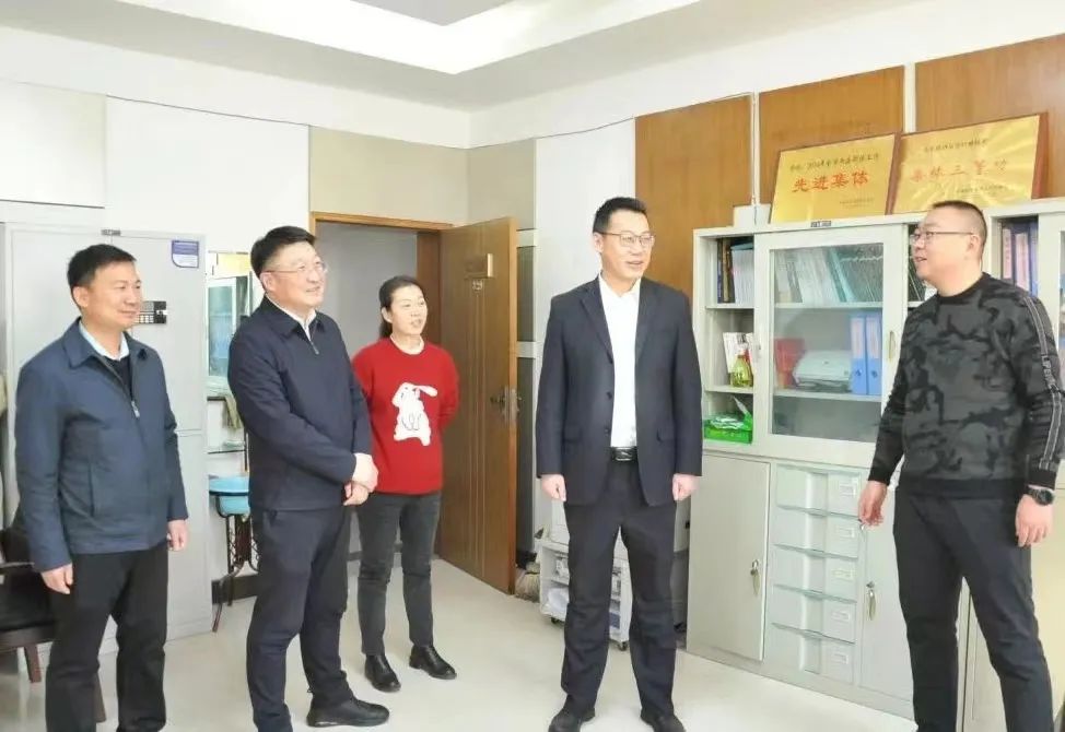【开工第一天】酒泉市检察院党组看望各部门干警并检查指导机关工作运行情况